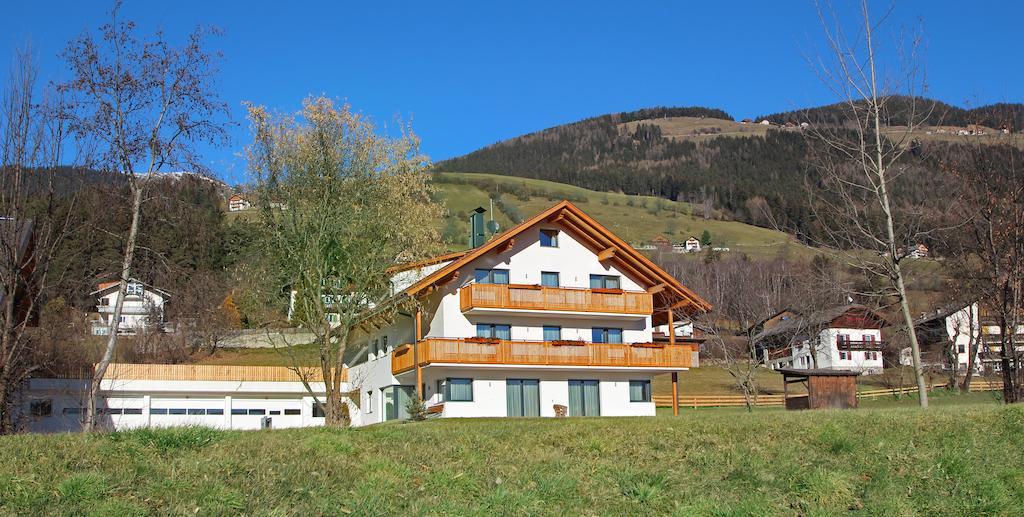 Stiflerhof Apartment Фалцес Екстериор снимка